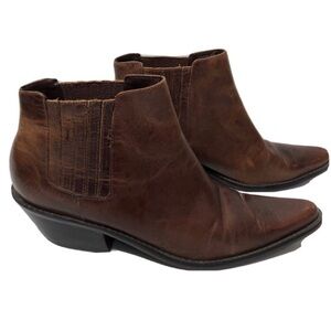 Matisse vintage leather cognac ankle booties. Size 7.